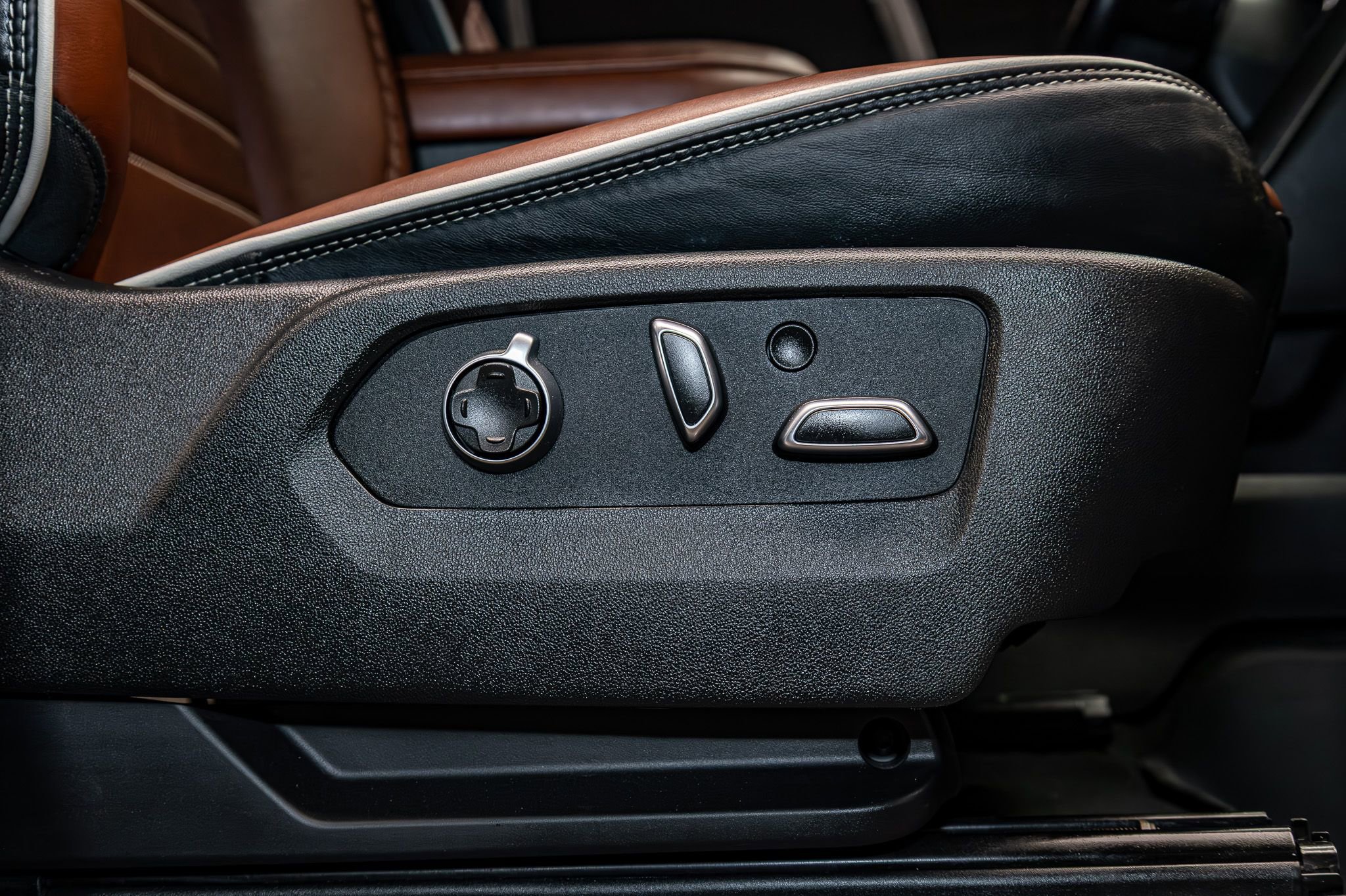 Used 2024 GMC Sierra 2500 Denali Ultimate image 26