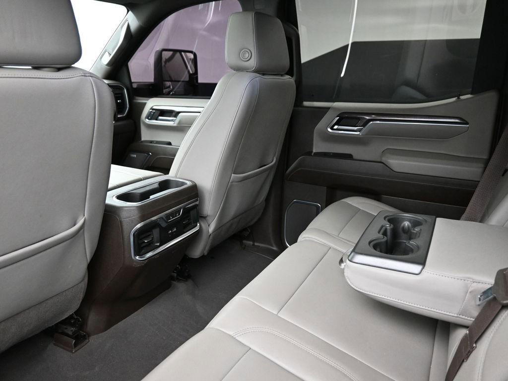 Used 2023 Chevrolet Silverado 1500 LTZ w/ LTZ Premium Package image 33