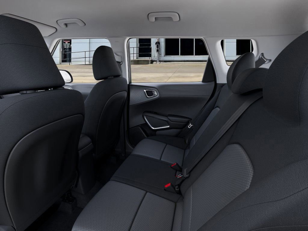 New 2025 Kia Soul LX w/ LX Technology Package image 18
