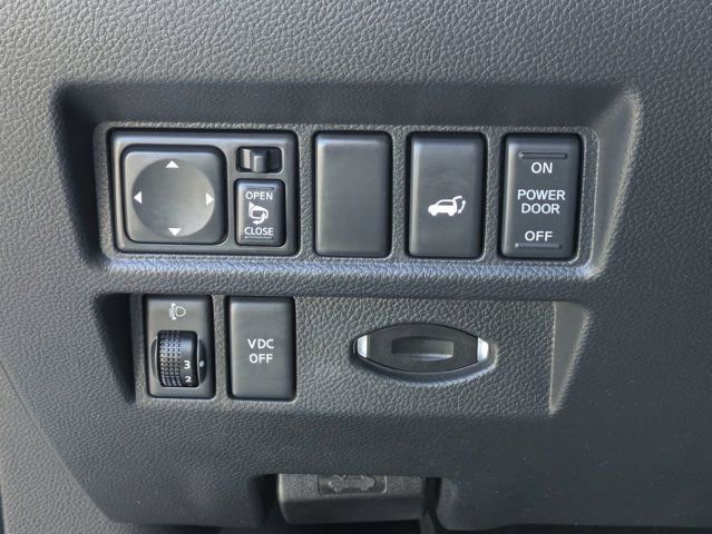 Used 2011 INFINITI FX50 AWD w/ Deluxe Touring Pkg image 25