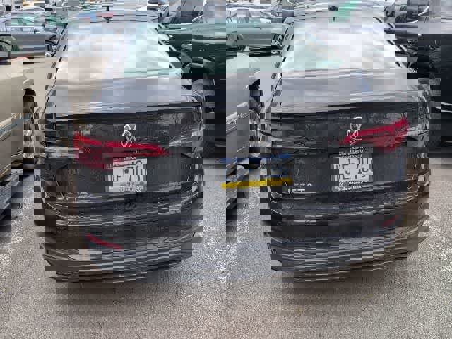 Used 2023 Volkswagen Jetta Sport image 3