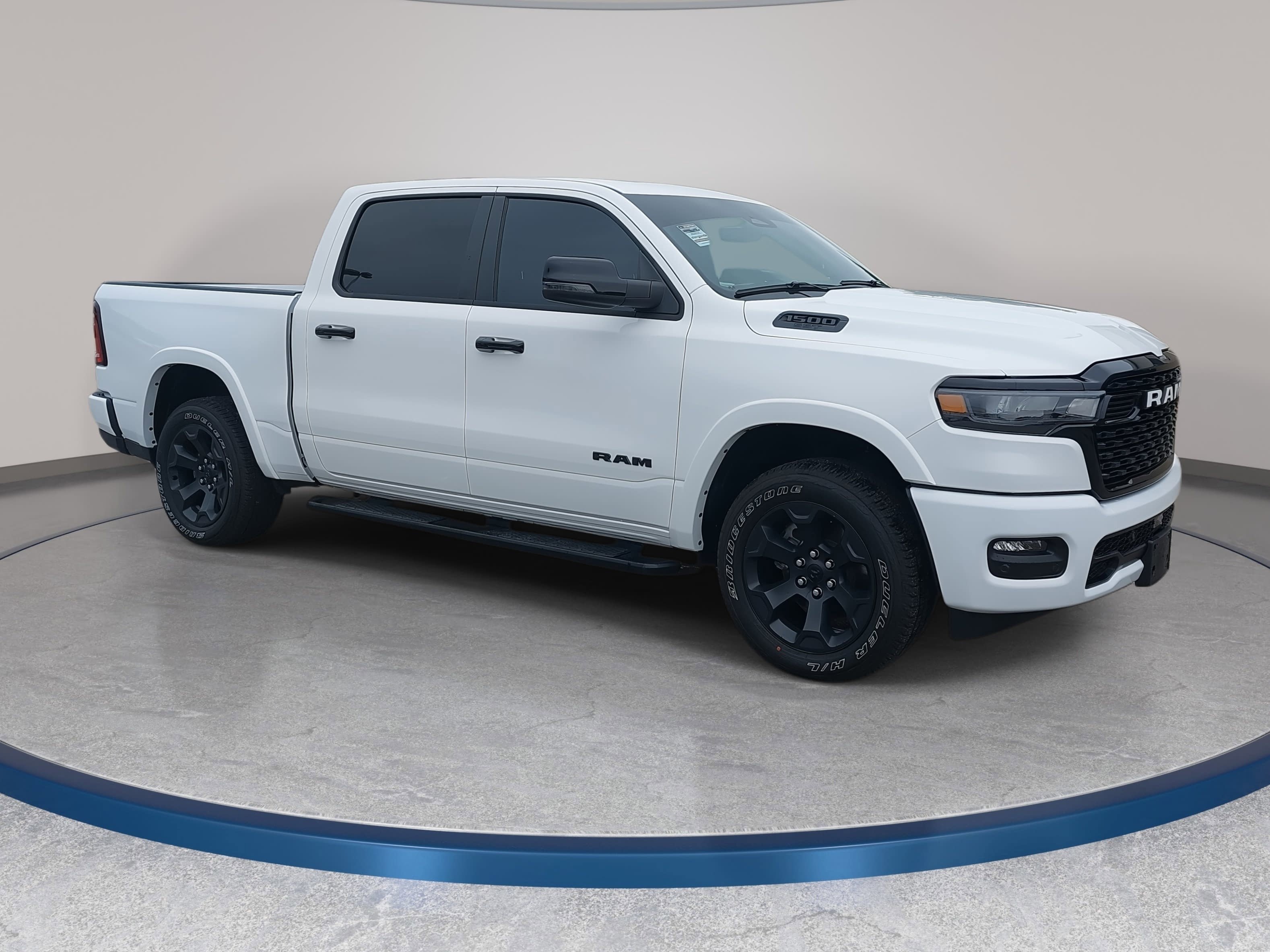 Used 2025 RAM 1500 Big Horn AWD/4WD image 3