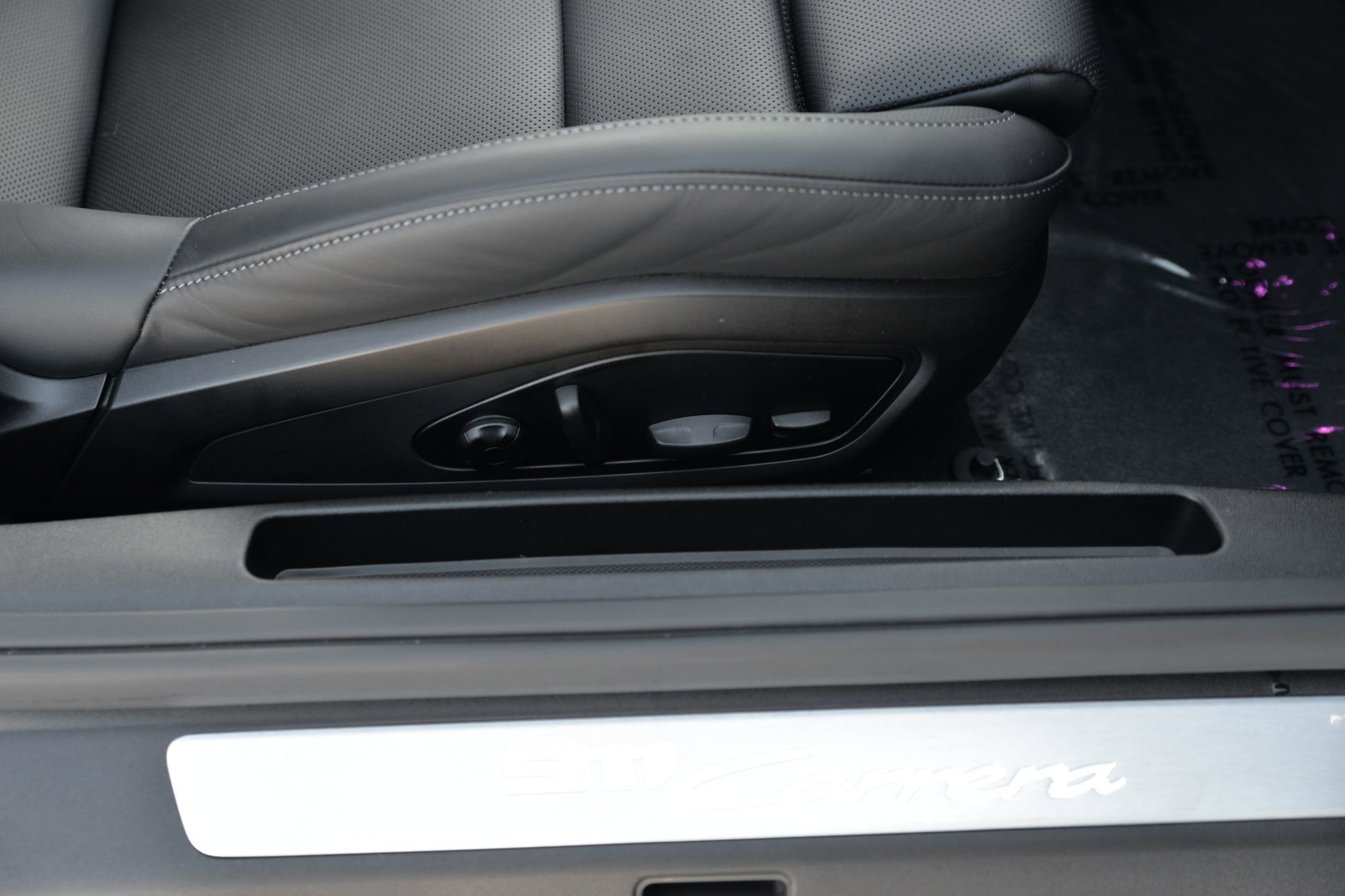 Certified 2025 Porsche 911 Carrera image 13