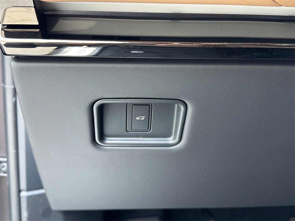 New 2025 Land Rover Range Rover Sport Dynamic SE image 34