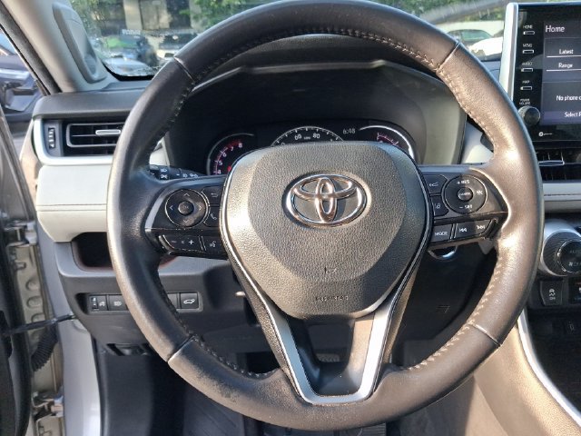 Used 2022 Toyota RAV4 Limited AWD/4WD image 16