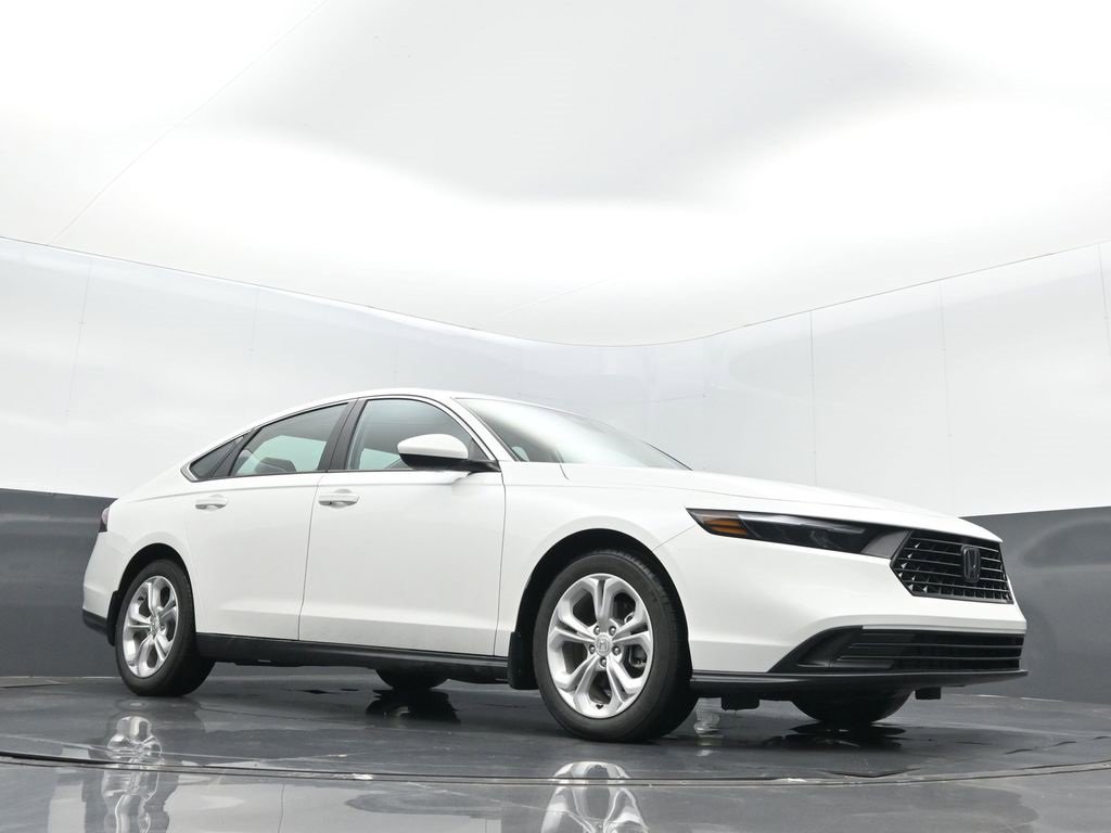 Certified 2025 Honda Accord LX image 26