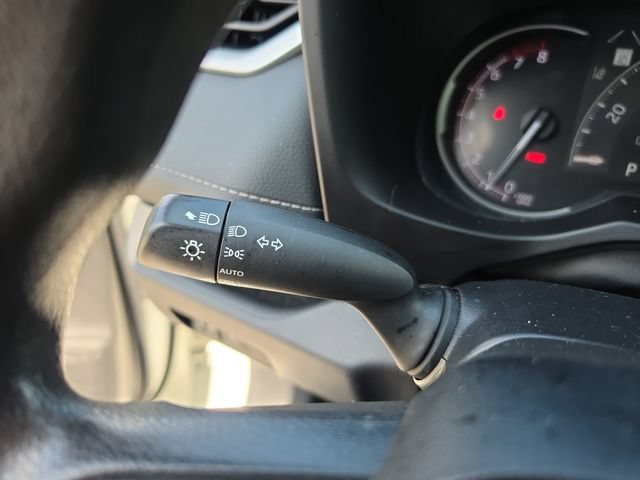 Used 2024 Toyota RAV4 XLE FWD image 24