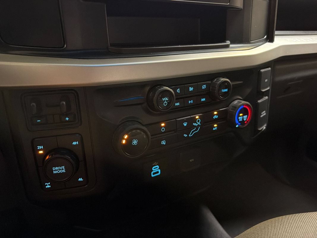 Used 2024 Ford F250 XL w/ STX Appearance Package AWD/4WD image 20
