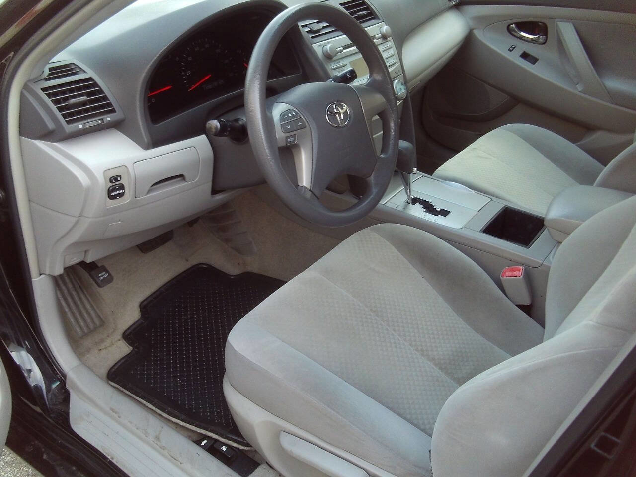 Used 2009 Toyota Camry LE image 13