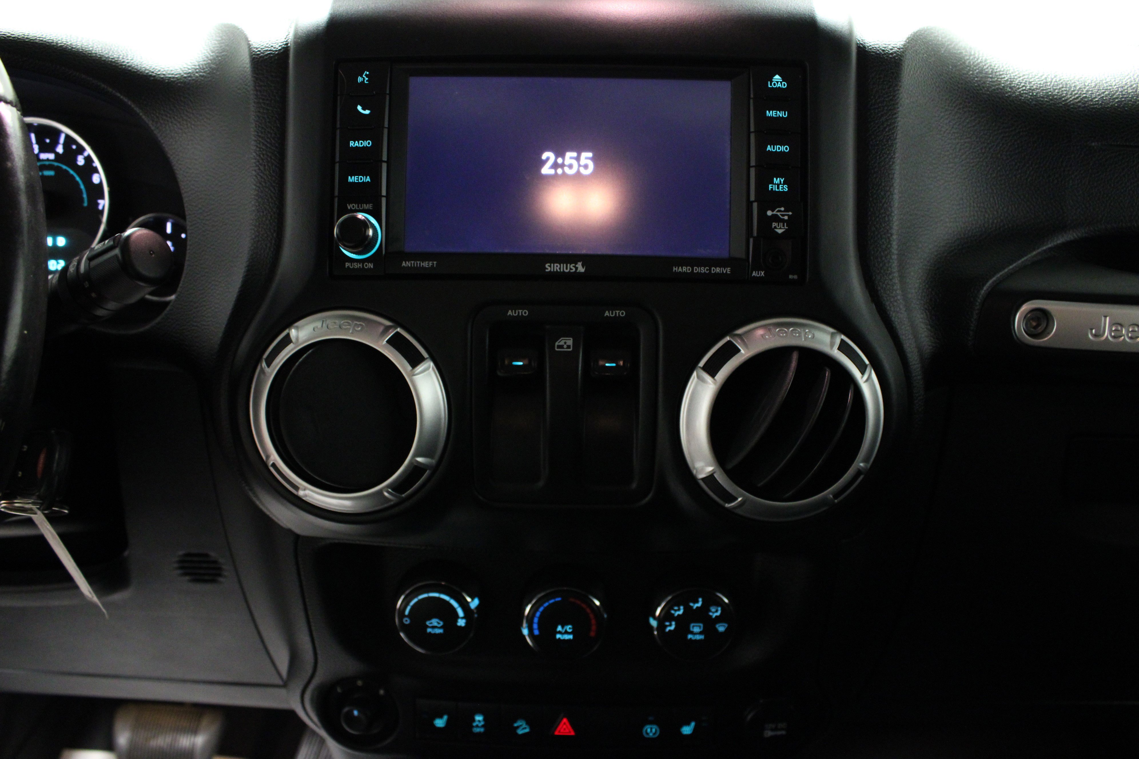 Used 2013 Jeep Wrangler Sahara w/ Connectivity Group image 21