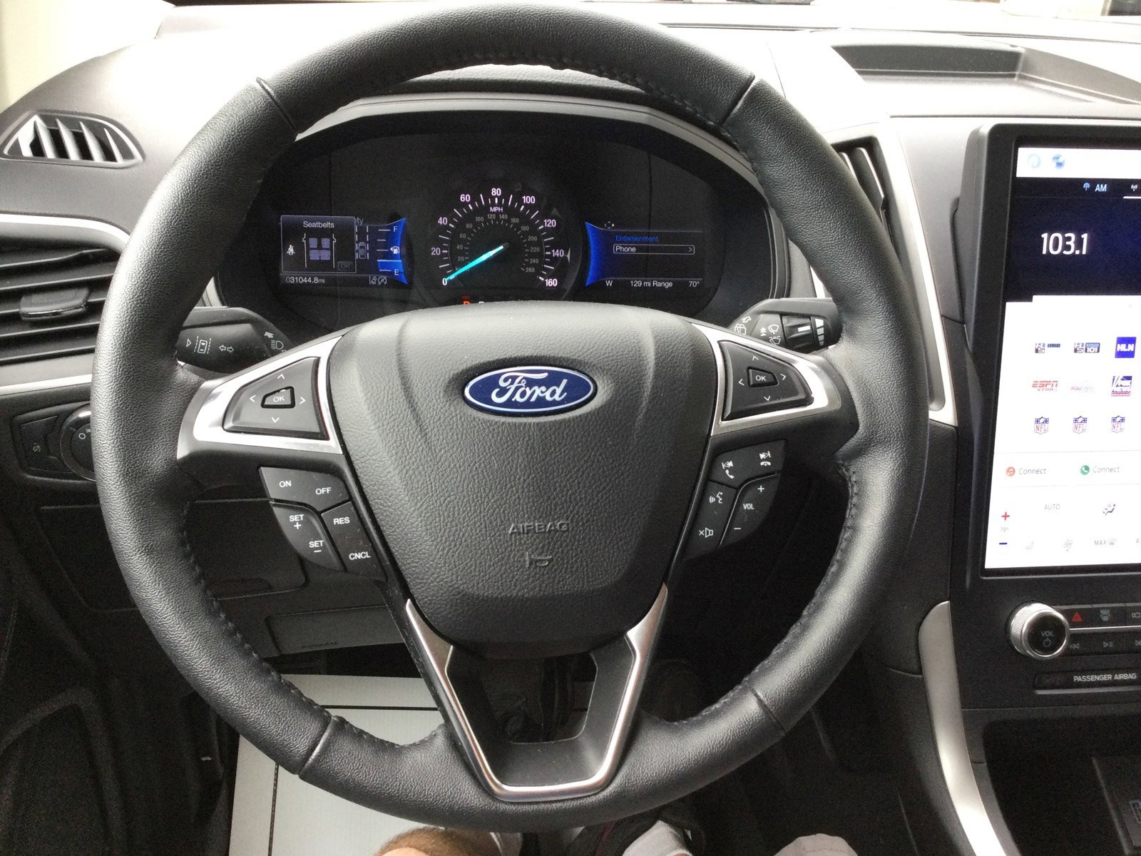 Used 2022 Ford Edge SEL AWD/4WD image 18