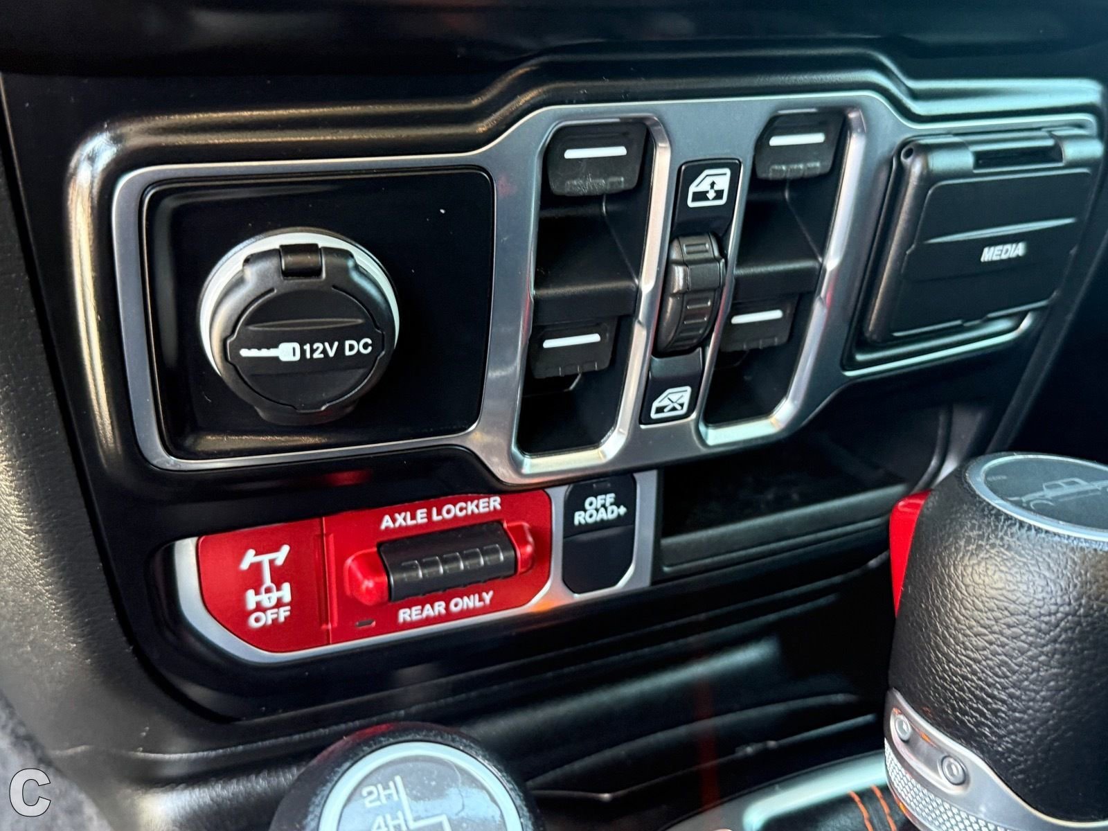 Used 2021 Jeep Gladiator Mojave AWD/4WD image 24