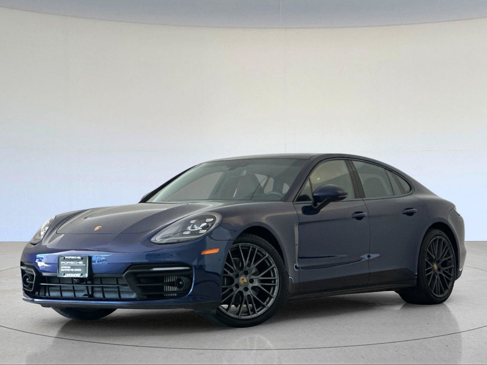 Certified 2023 Porsche Panamera Platinum Edition w/ Assistance Package