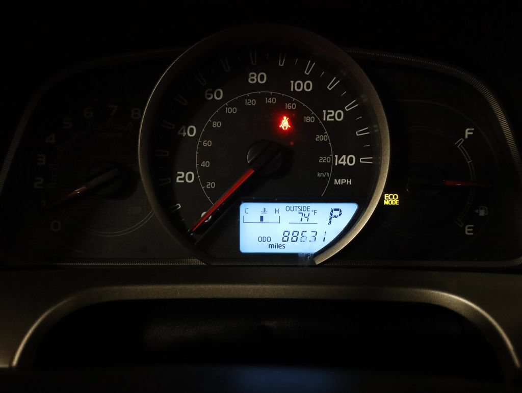 Used 2014 Toyota RAV4 XLE AWD/4WD image 18