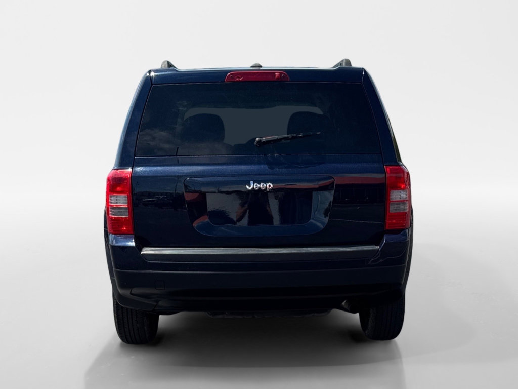 Used 2016 Jeep Patriot Sport w/ Power Value Group FWD image 5