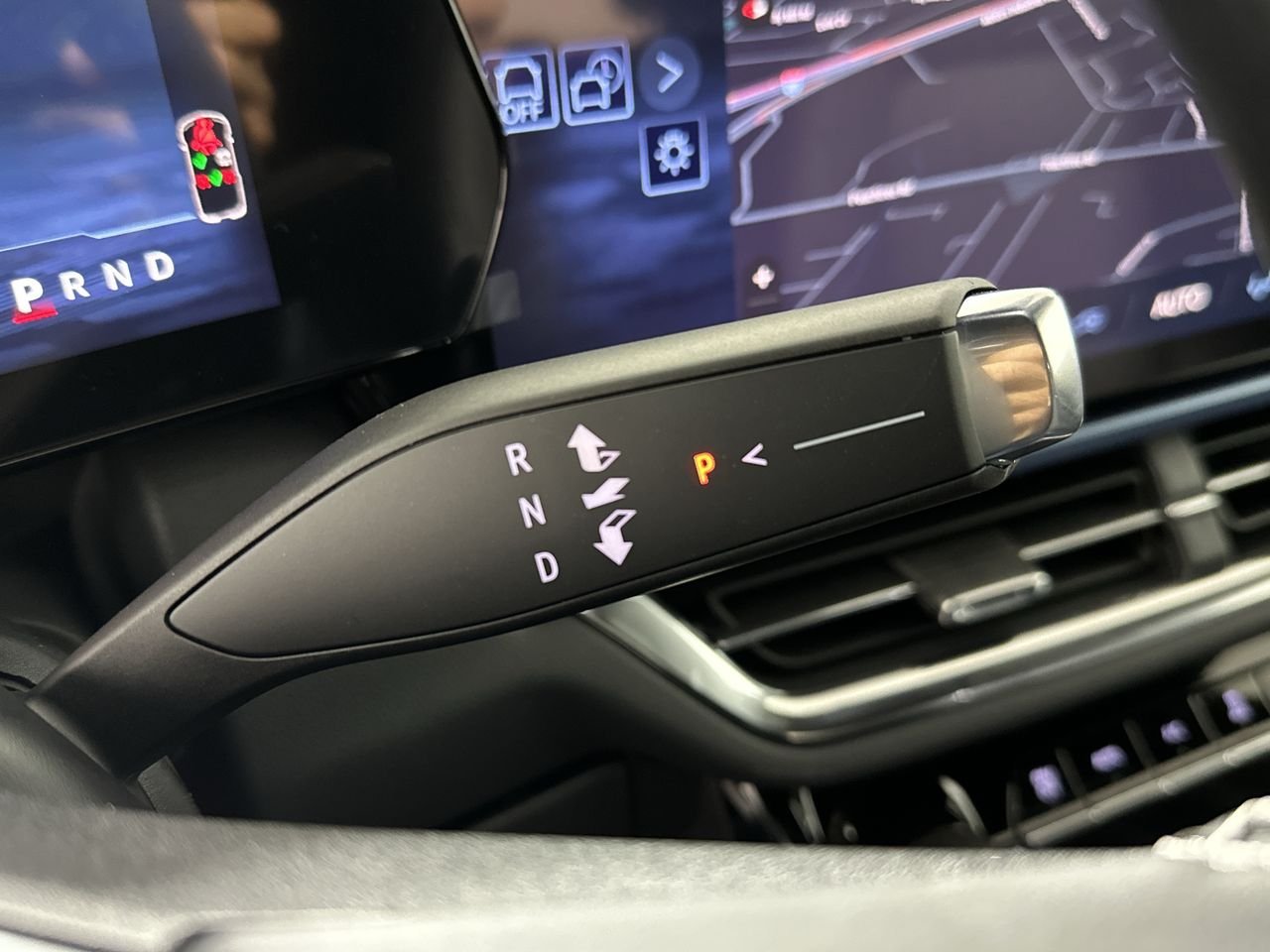 New 2026 Chevrolet Equinox EV LT AWD/4WD image 76