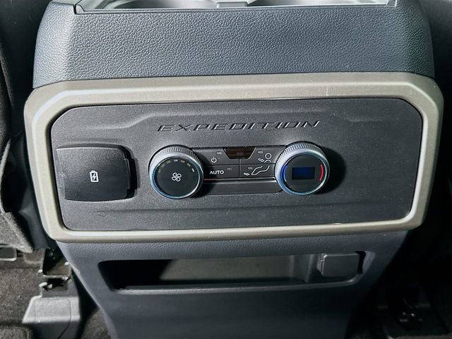 Used 2022 Ford Expedition XL image 24