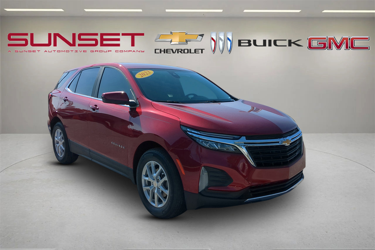 Used 2023 Chevrolet Equinox LT image 1