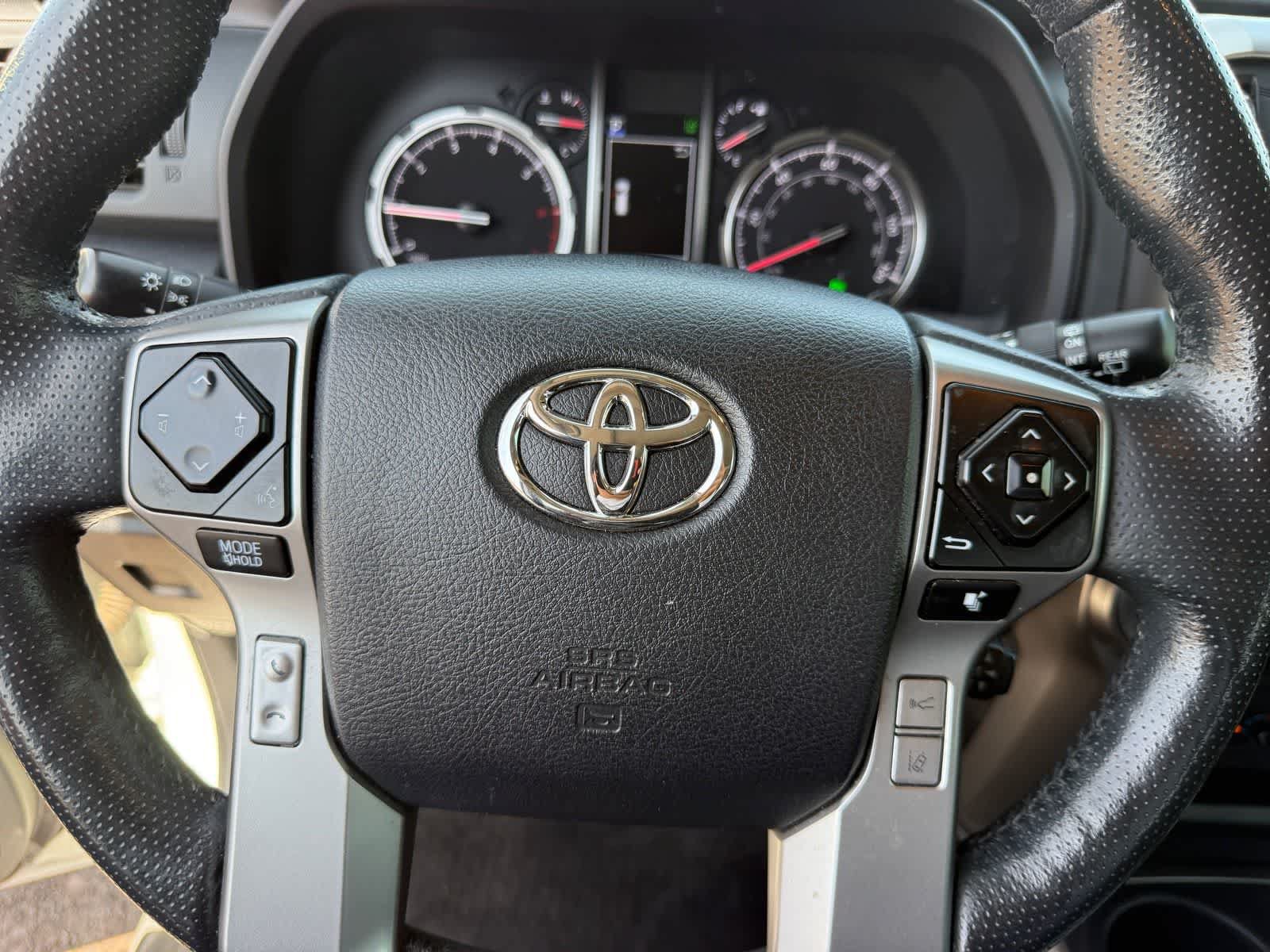 Used 2023 Toyota 4Runner Limited AWD/4WD image 17