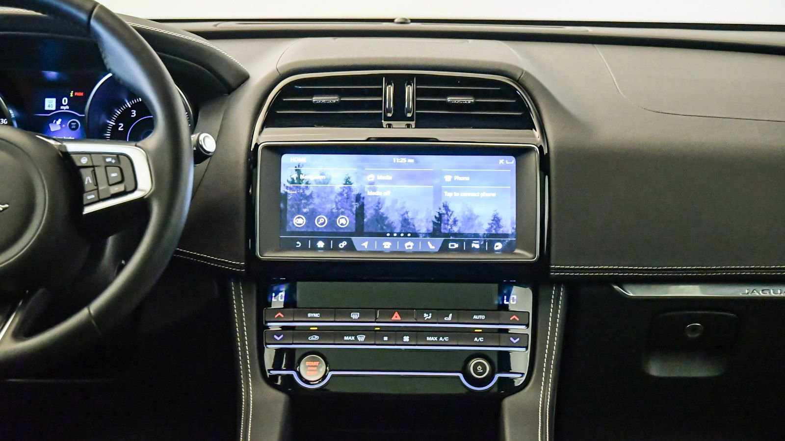 Used 2019 Jaguar F-PACE S image 15