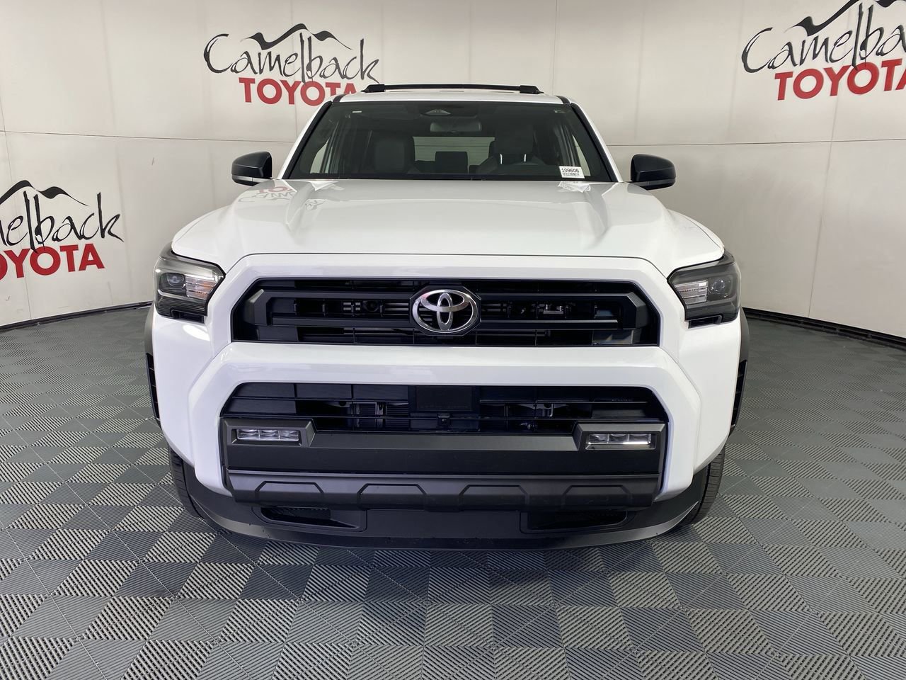 New 2026 Toyota 4Runner SR5 AWD/4WD image 3