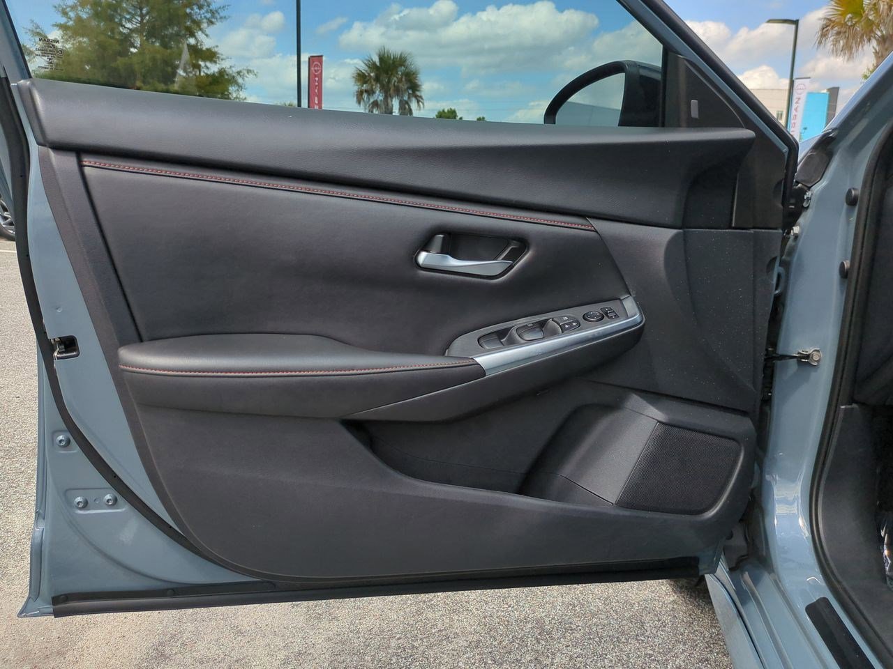 Used 2024 Nissan Sentra SR FWD image 13
