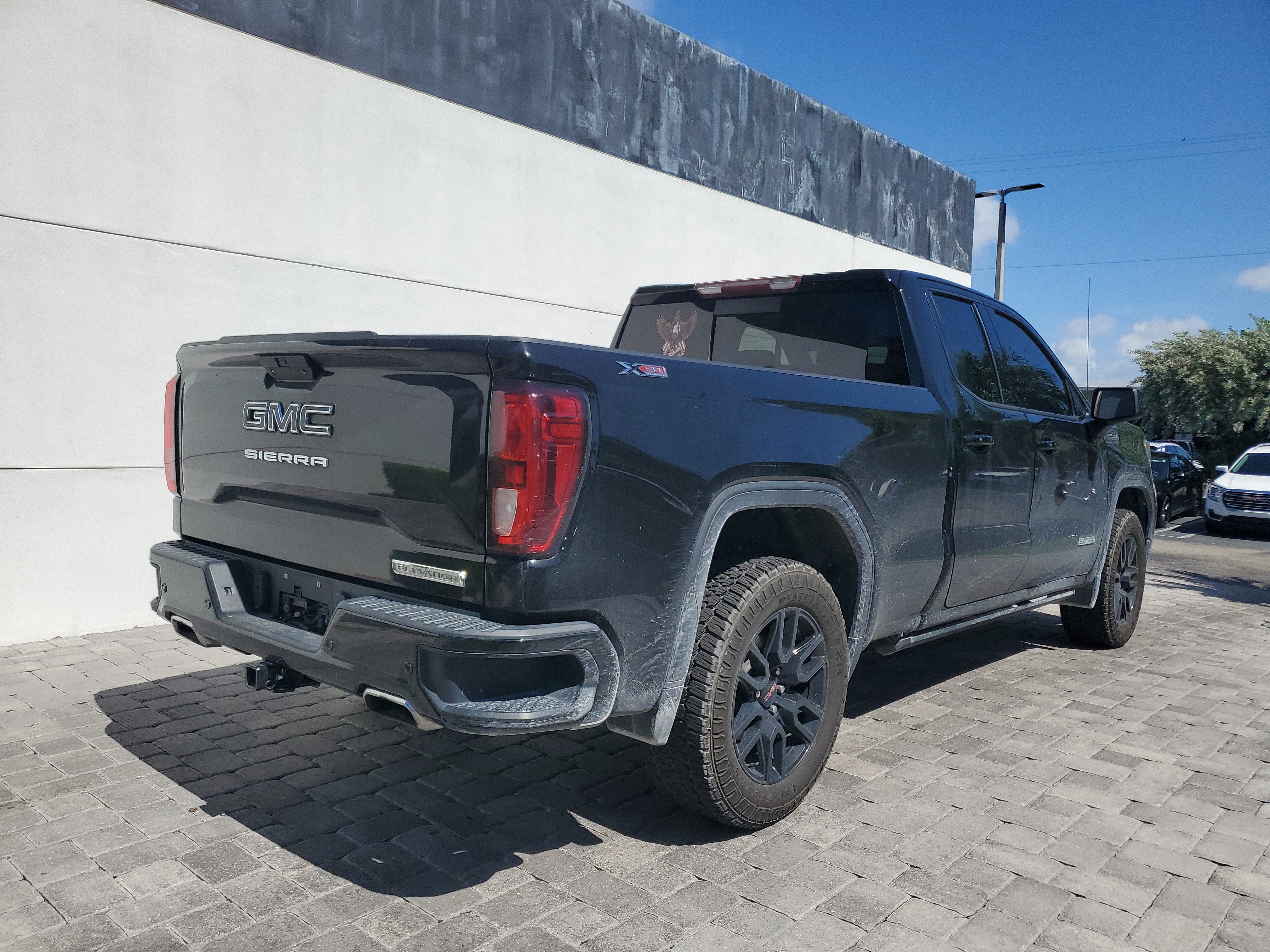 Certified 2020 GMC Sierra 1500 Elevation w/ Elevation Value Package AWD/4WD image 6