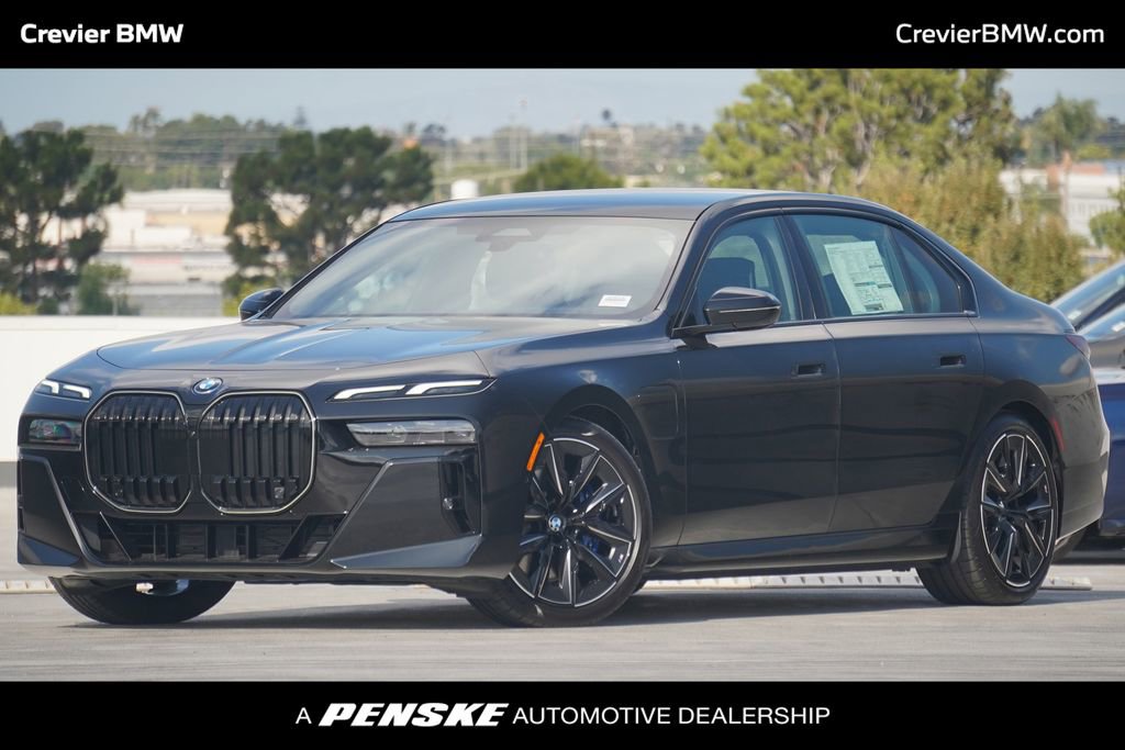 New 2026 BMW 750e xDrive w/ Premium Package image 1
