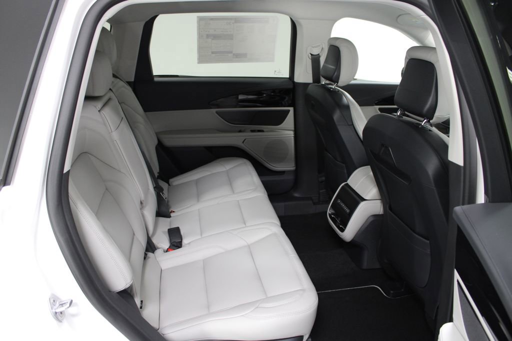 New 2026 Lincoln Nautilus Premier image 30