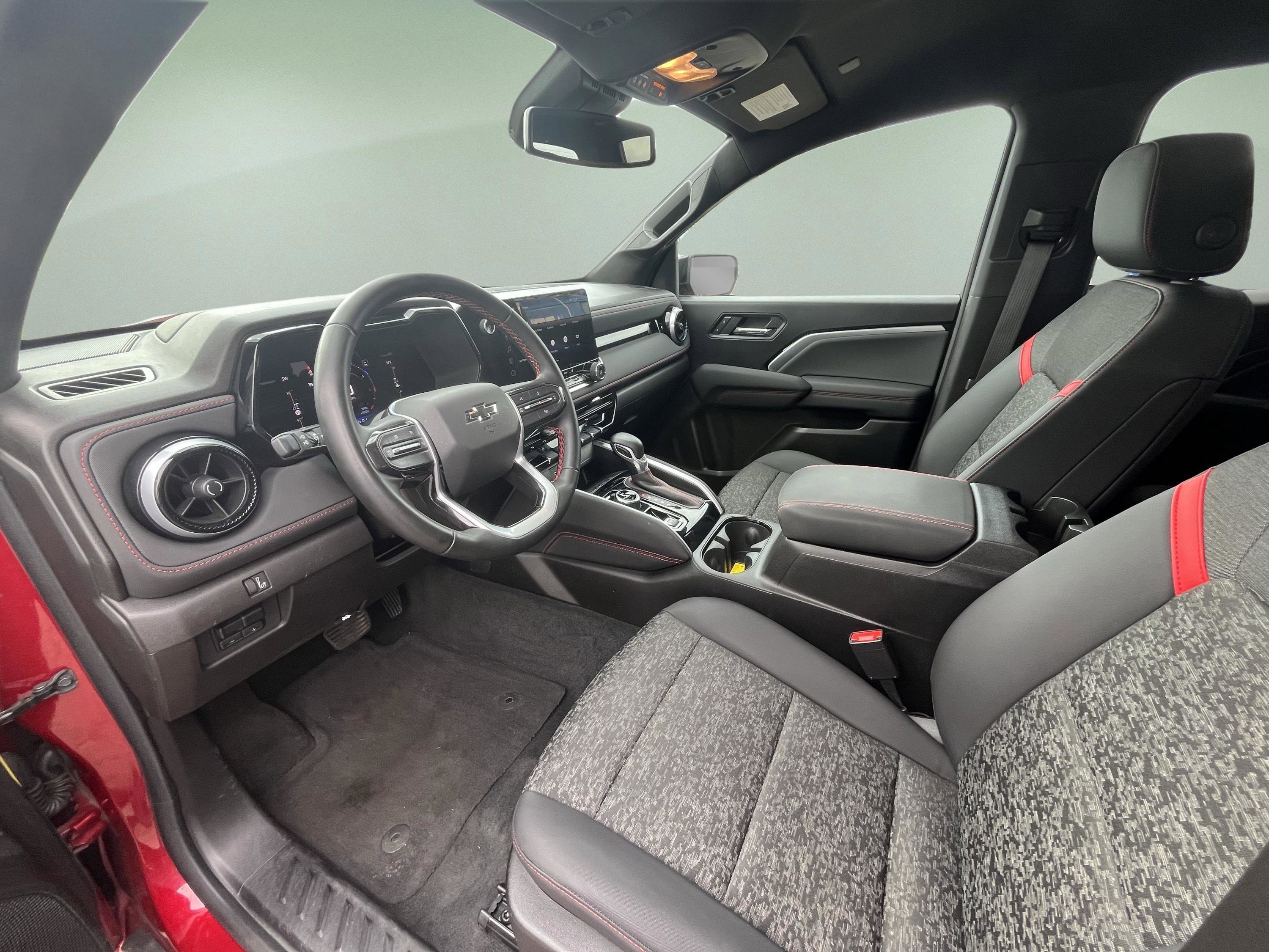 Used 2023 Chevrolet Colorado Z71 w/ Z71 Convenience Package 2 image 29