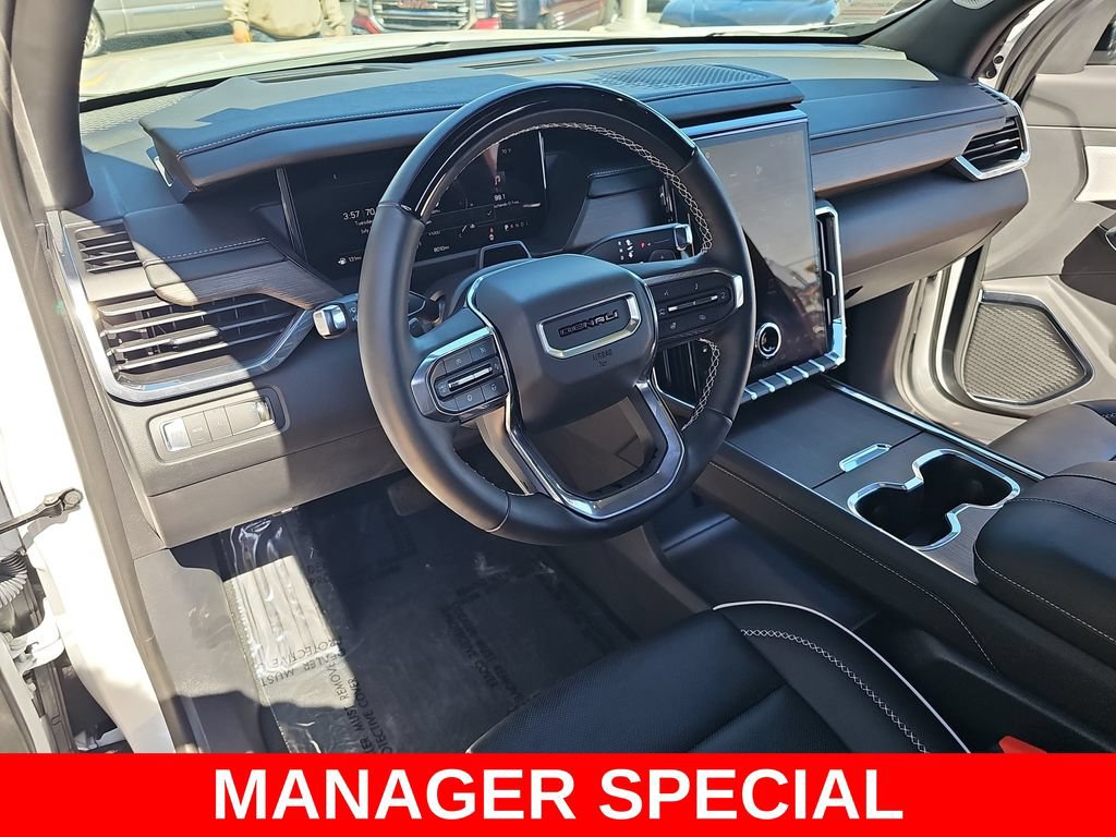Used 2024 GMC Acadia Denali w/ Super Cruise Package FWD image 17