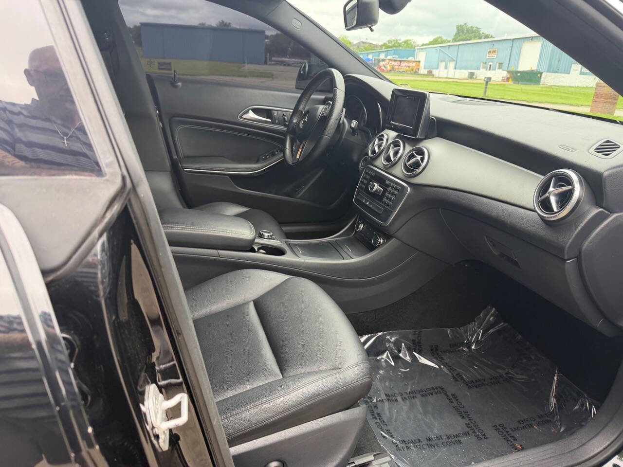 Used 2014 Mercedes-Benz CLA 250 image 12