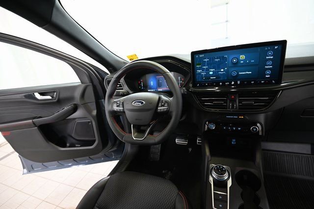 Used 2023 Ford Escape ST-Line w/ Tech Pack #1 AWD/4WD image 30