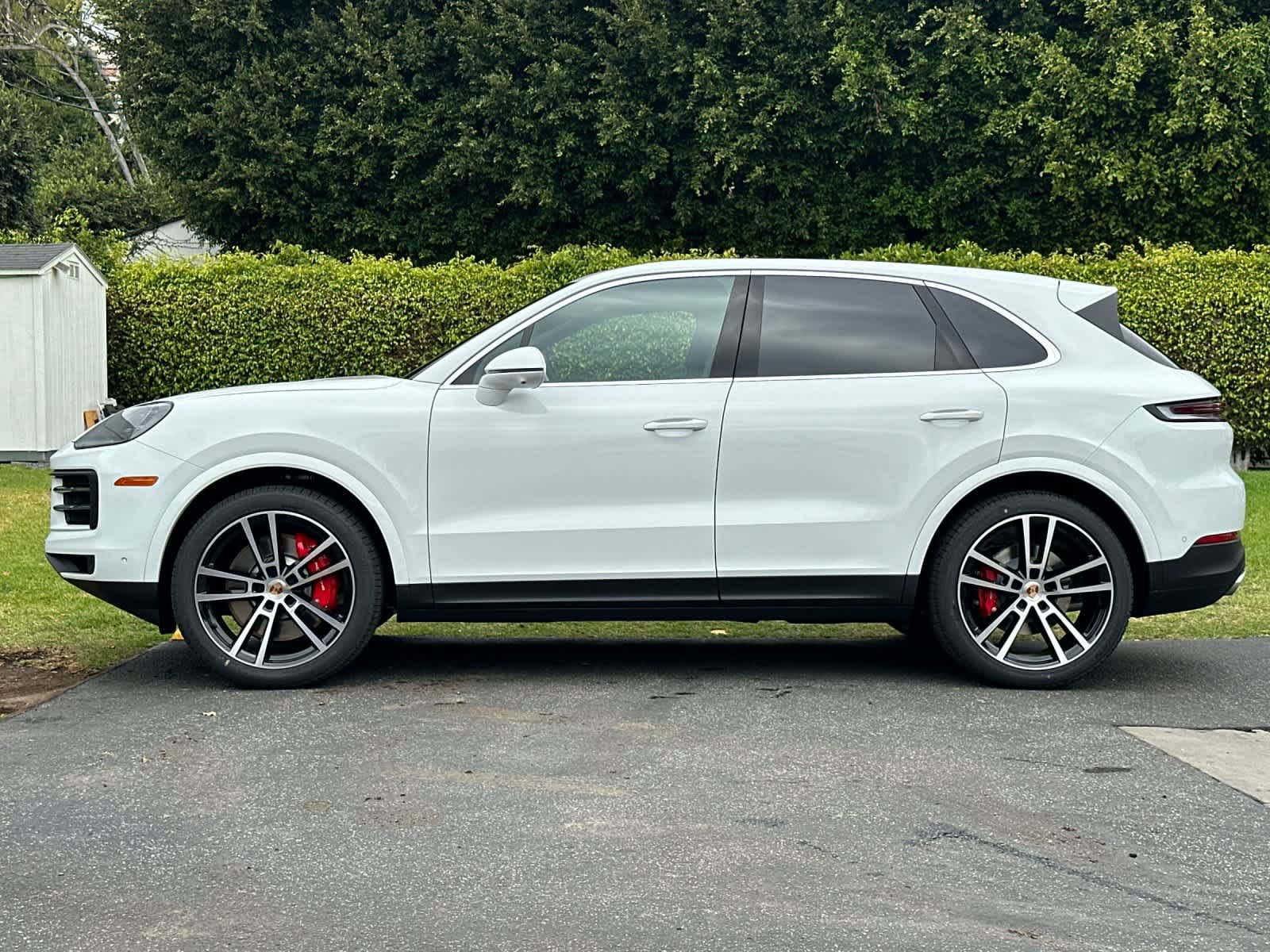 New 2026 Porsche Cayenne S AWD/4WD image 2