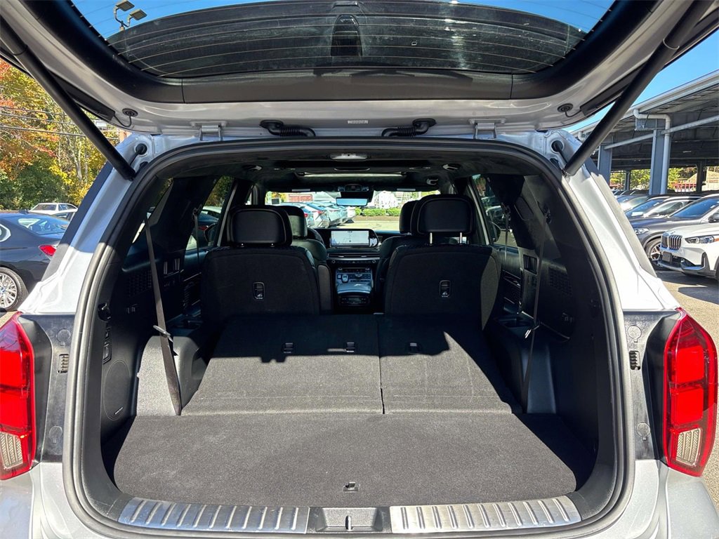 Used 2024 Hyundai Palisade Calligraphy image 19