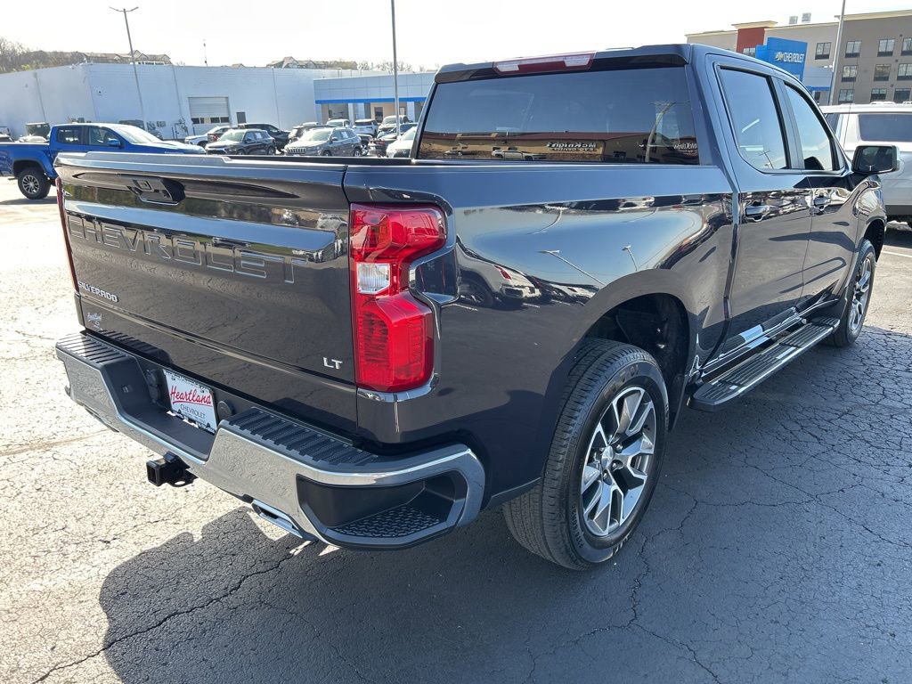 Used 2022 Chevrolet Silverado 1500 LT w/ Z71 Off-Road Package AWD/4WD image 5