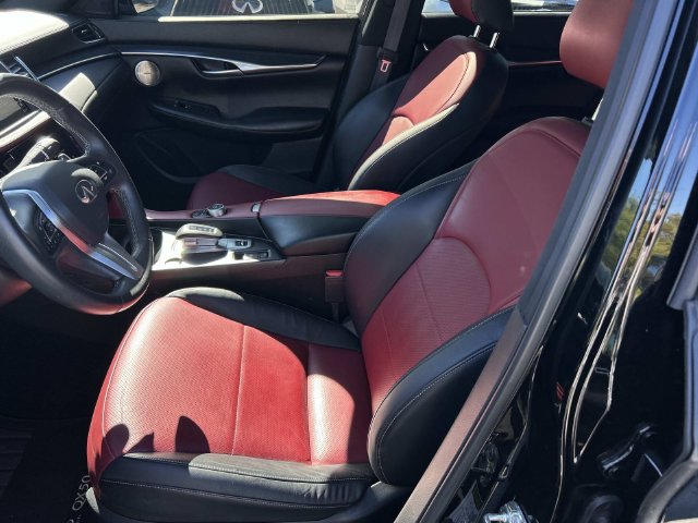 Used 2023 INFINITI QX50 Sport FWD image 13