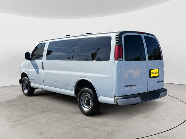 Used 2001 Chevrolet Express 2500 Passenger w/ Convenience Pkg RWD image 3