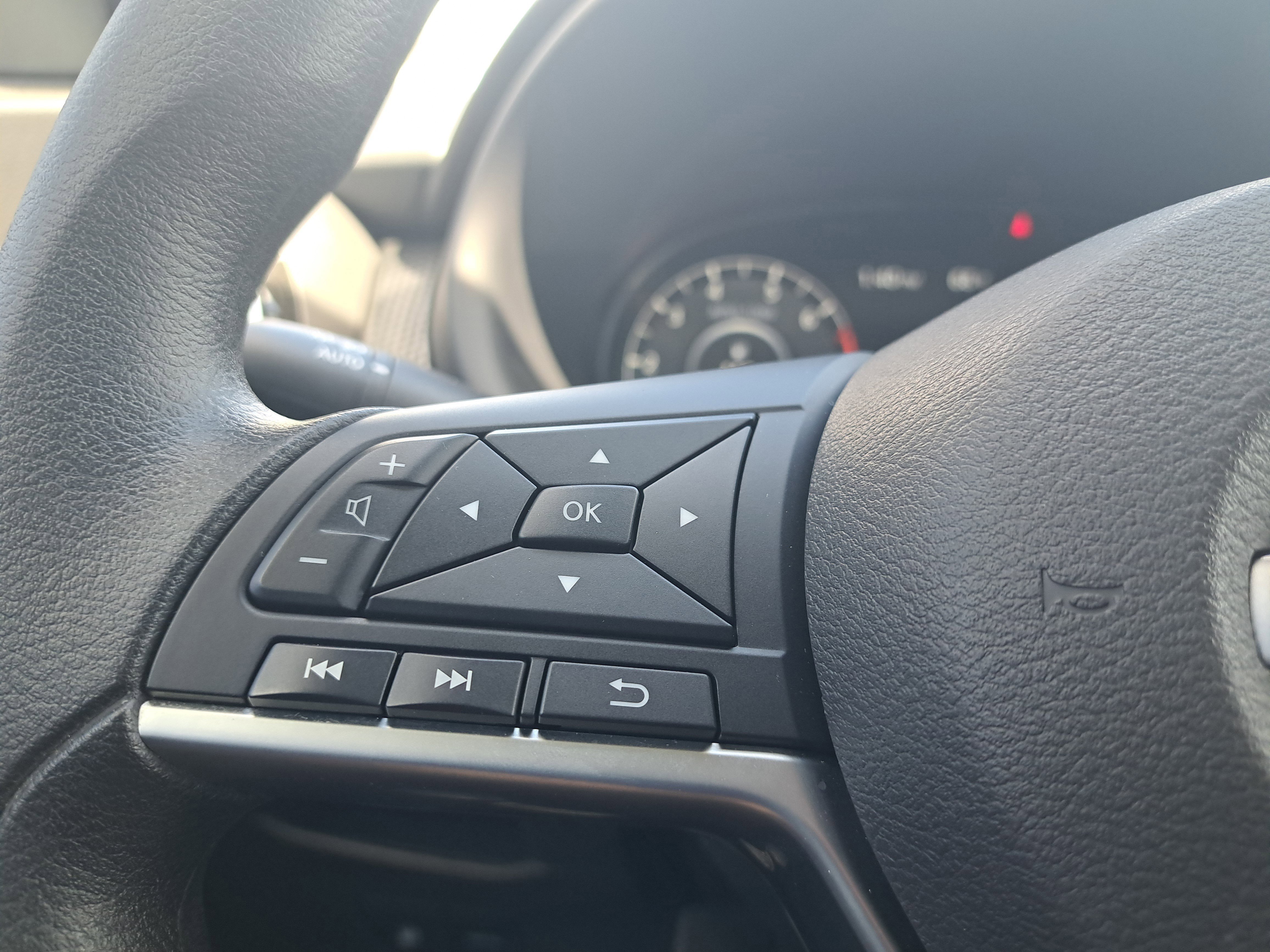 Certified 2023 Nissan Kicks SV image 21