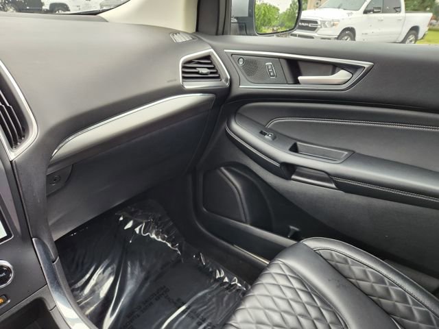Used 2024 Ford Edge Titanium image 11
