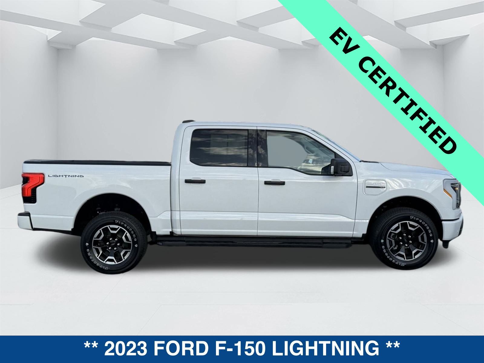 Certified 2023 Ford F150 Lightning XLT image 3