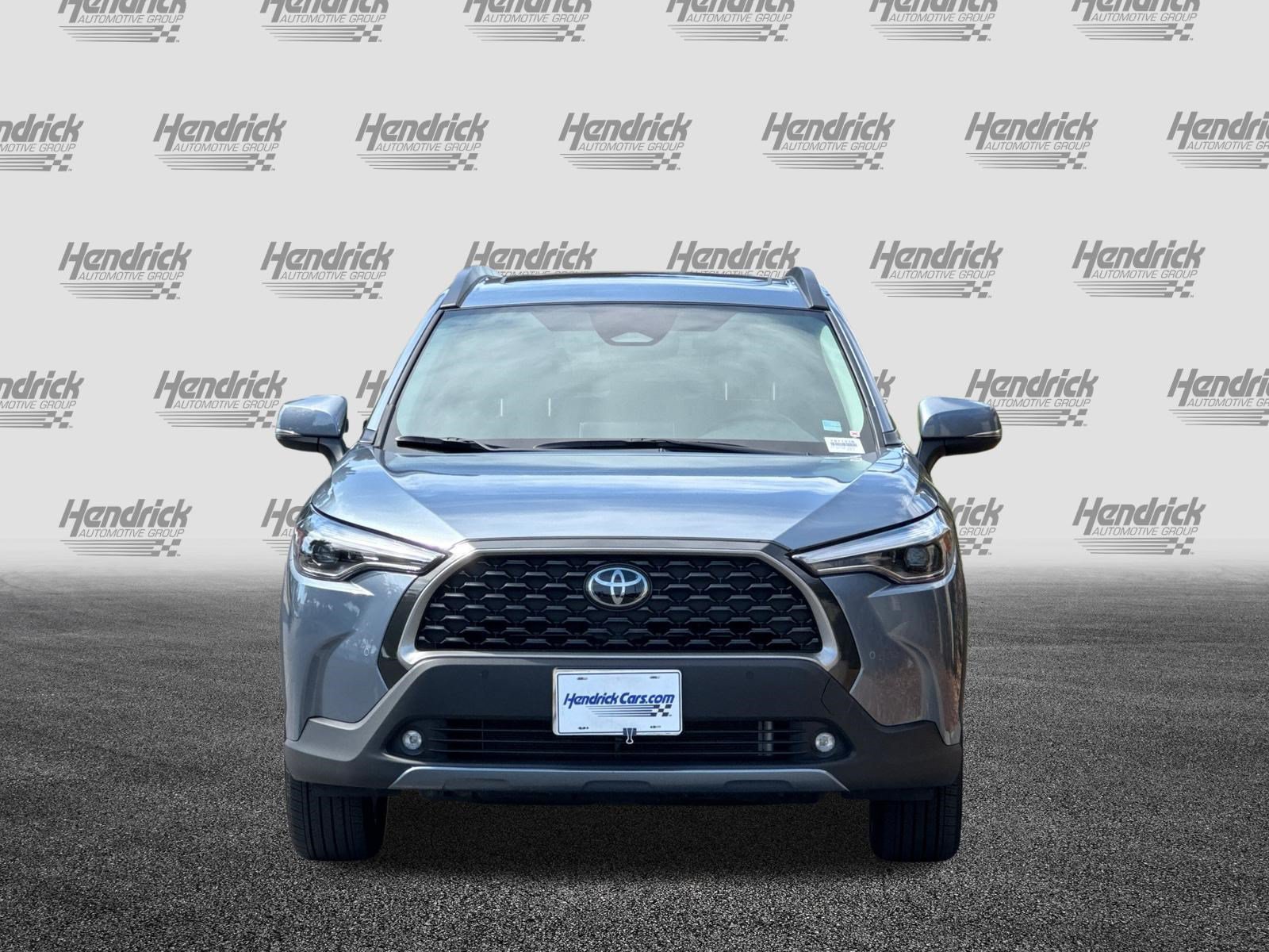 Used 2024 Toyota Corolla Cross XLE w/ Convenience Package AWD/4WD image 10