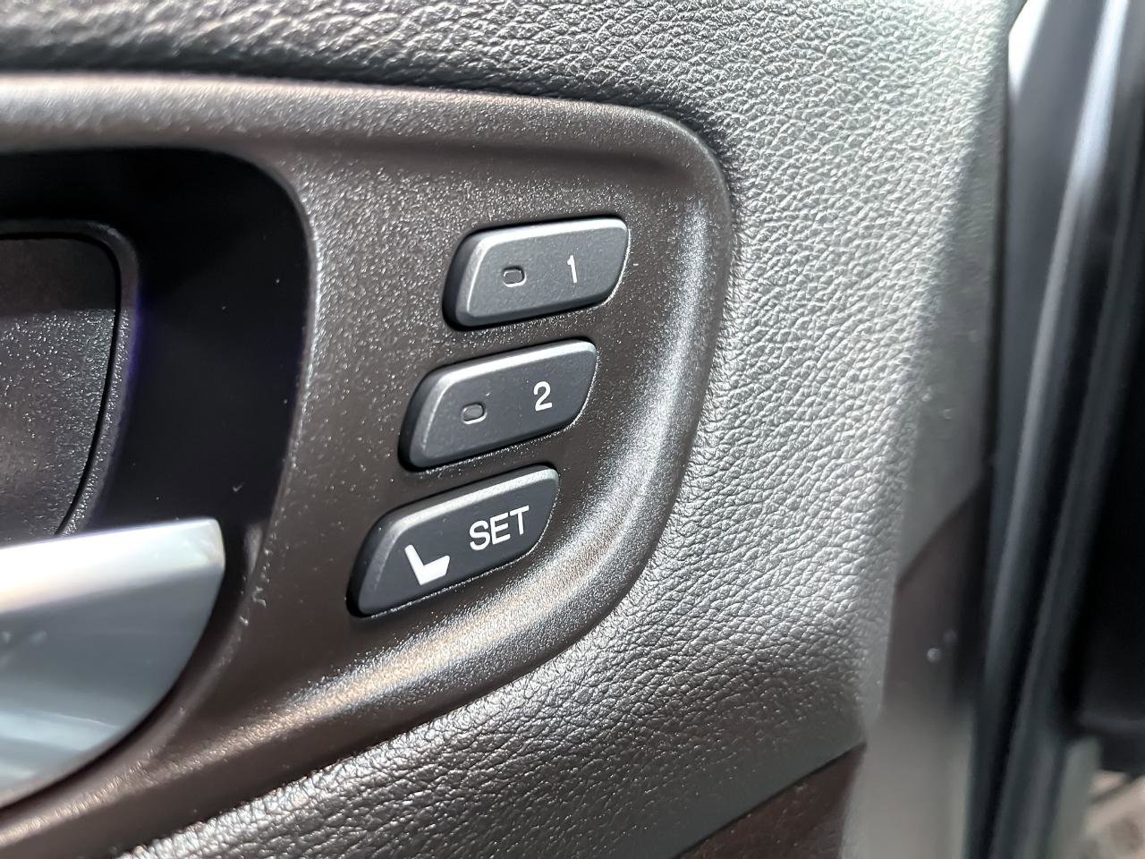 Used 2018 Acura MDX SH-AWD image 11