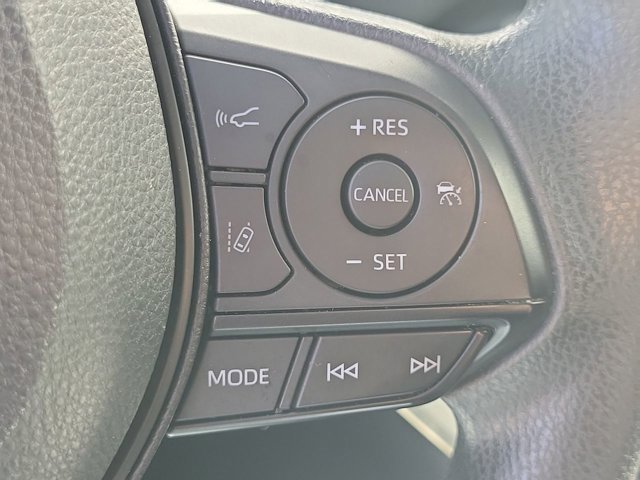 Used 2022 Toyota RAV4 LE image 31