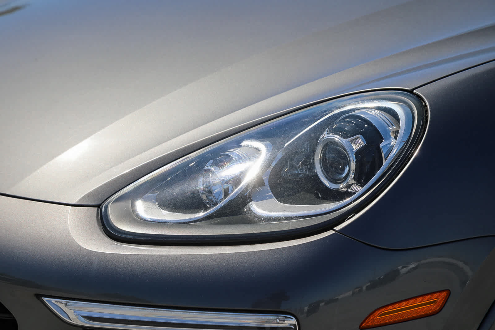 Used 2018 Porsche Cayenne S AWD/4WD image 8