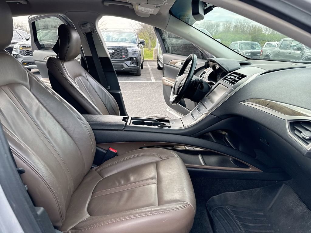 Used 2016 Lincoln MKZ w/ Equipment Group 200A Select FWD image 21