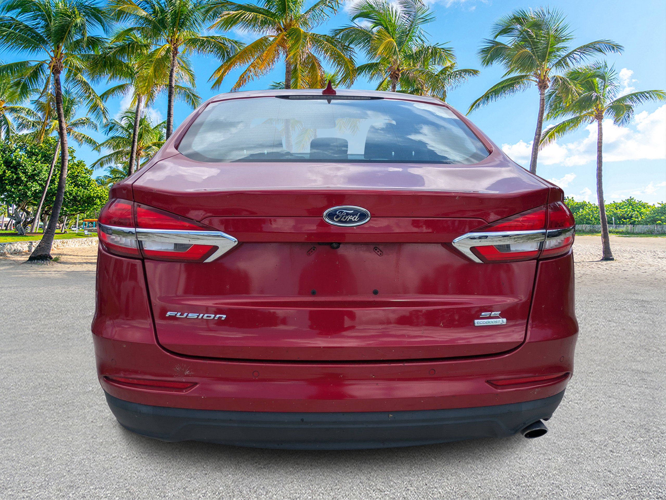 Used 2020 Ford Fusion SE FWD image 4