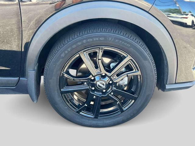 Used 2023 Nissan Kicks SV FWD image 11