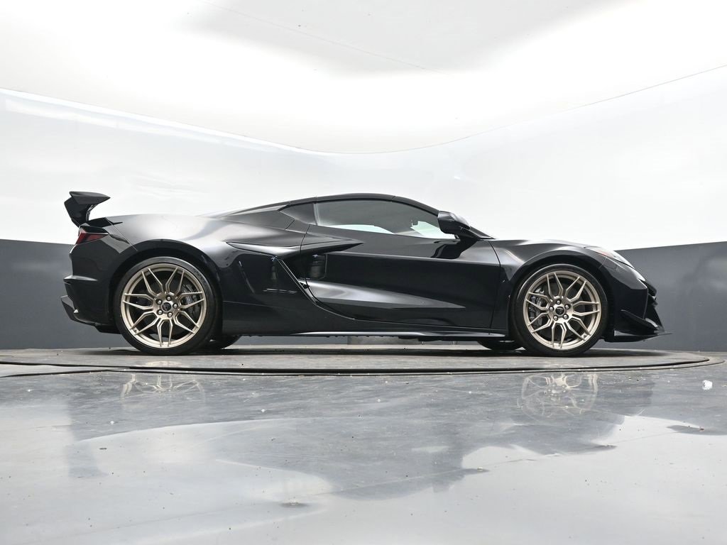 New 2026 Chevrolet Corvette Z06 w/ Z07 Performance Package image 39
