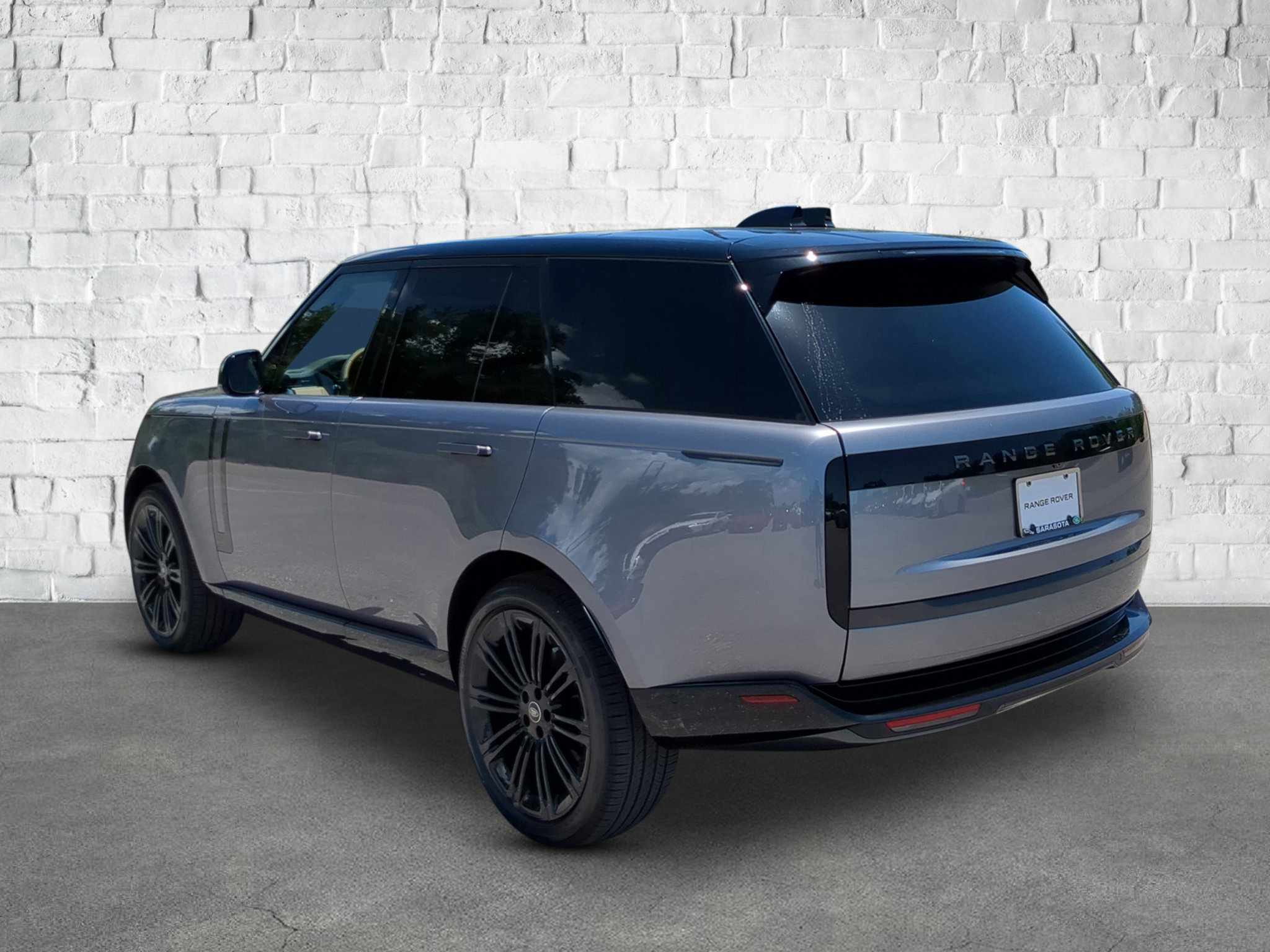 New 2025 Land Rover Range Rover SE image 4